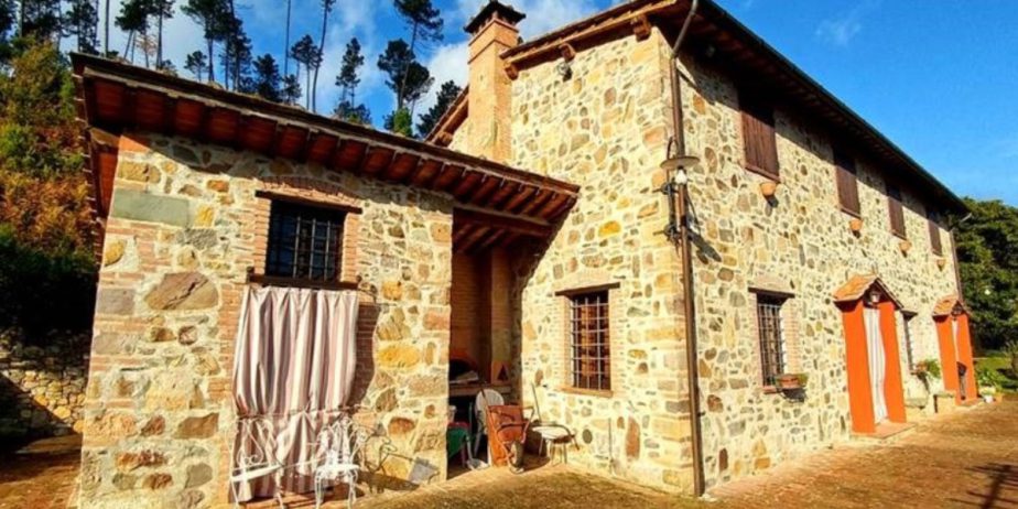 Typical Tuscan farmhouse