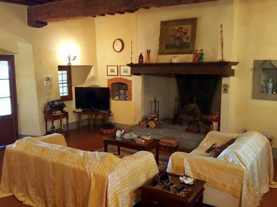 Farmhouse for sale