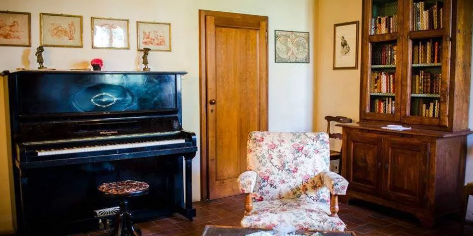 Fucecchio, beautiful villa for sale