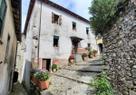 House in Sommocolonia with a view of Barga and valley to the Apuane Alps for sale