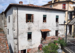 House in Sommocolonia with a view of Barga and valley to the Apuane Alps for sale