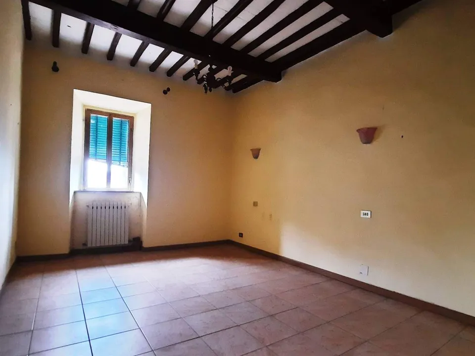 House in Sommocolonia with a view of Barga and valley to the Apuane Alps for sale