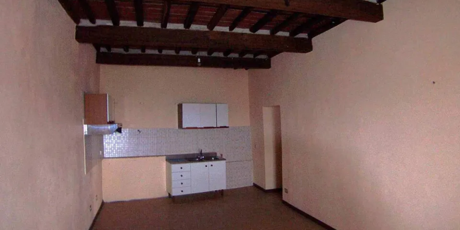 House in Sommocolonia with a view of Barga and valley to the Apuane Alps for sale