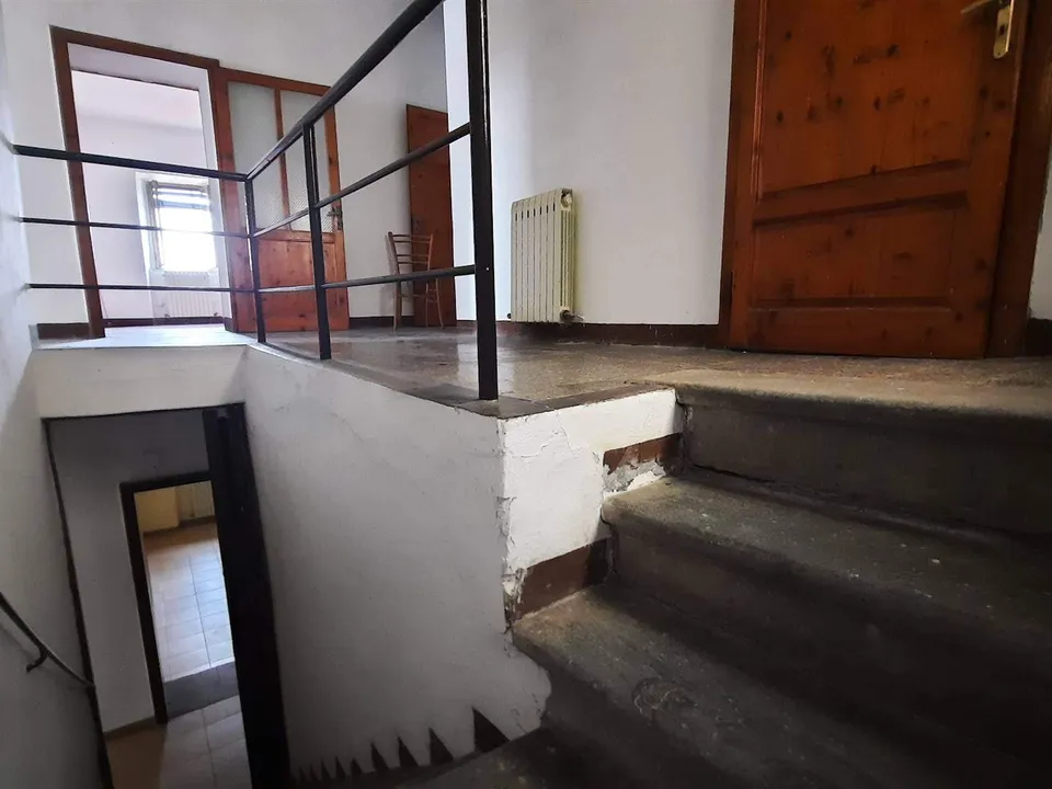 House in Sommocolonia with a view of Barga and valley to the Apuane Alps for sale