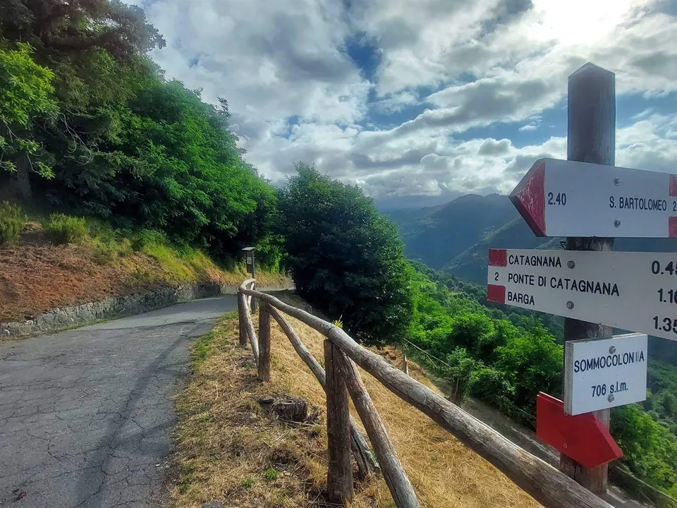 House in Sommocolonia with a view of Barga and valley to the Apuane Alps for sale