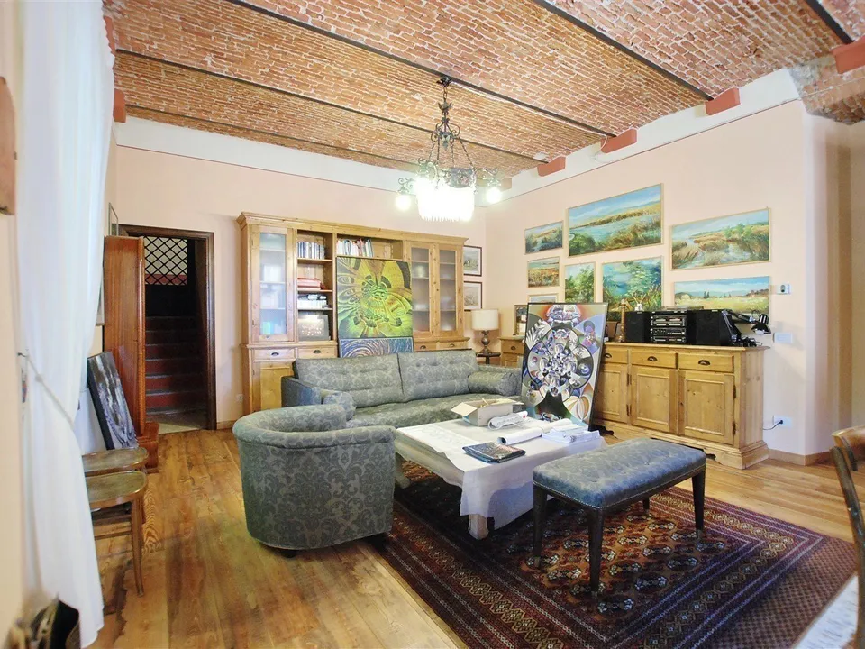 Villa overlooking Lake Maggiore in Verbania for sale