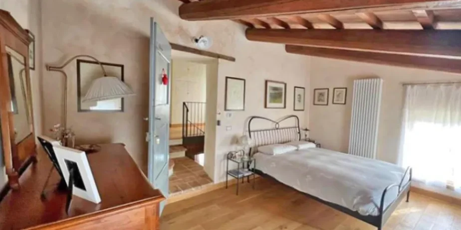 Beautiful farmhouse in Macerata Feltria for sale