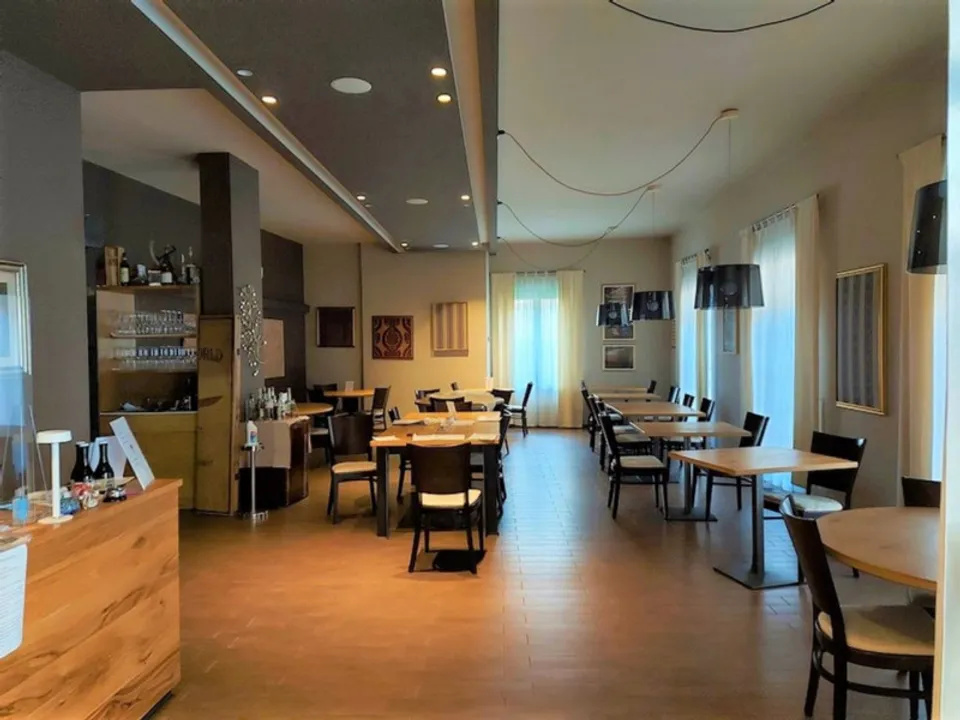 Merate commercial property for sale