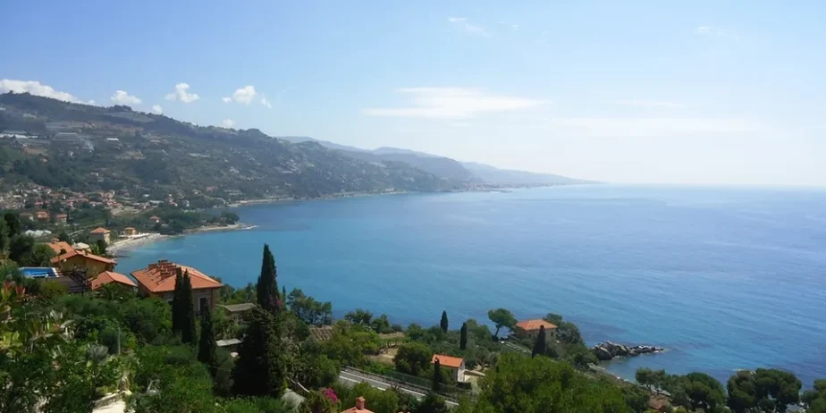 The wonderful apartment very near to the Cote d’Azur