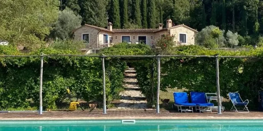 The nice house  in the countryside near  Todi for sale