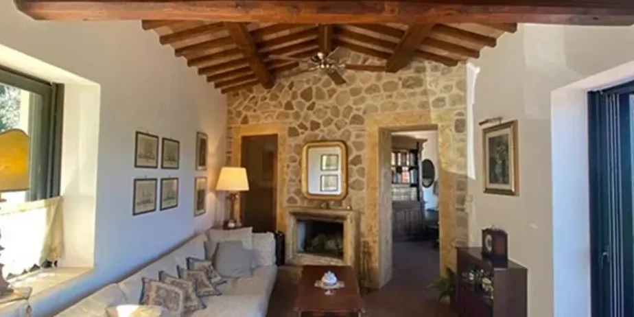 The nice house  in the countryside near  Todi for sale