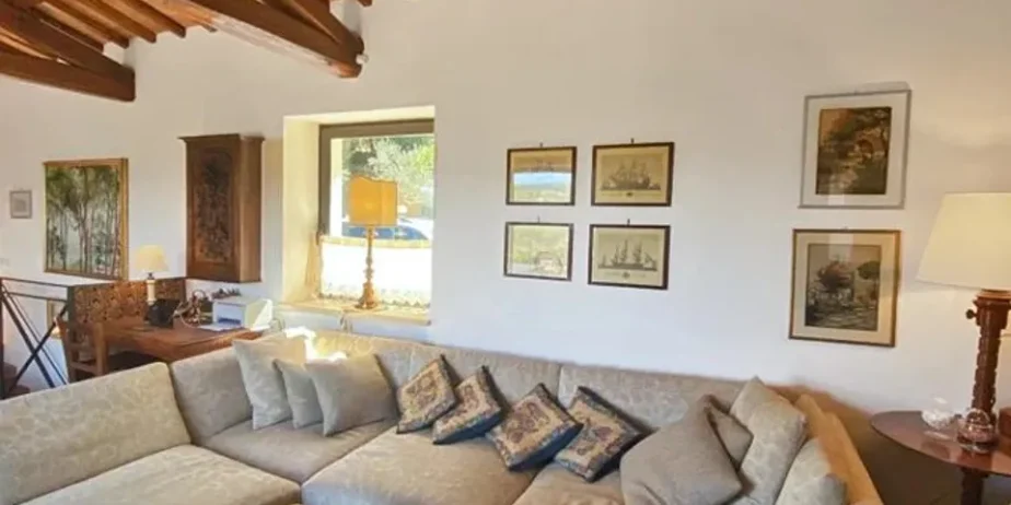 The nice house  in the countryside near  Todi for sale