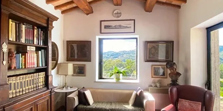 The nice house  in the countryside near  Todi for sale