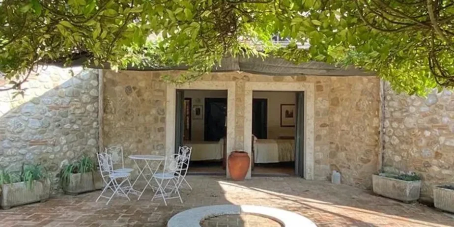 The nice house  in the countryside near  Todi for sale