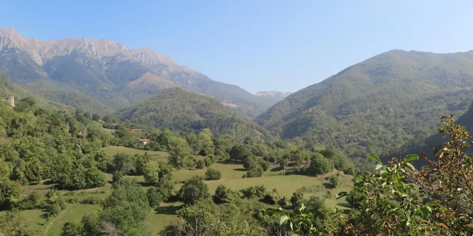 House with  fabulous panoramic views over the Tuscan-Emilian Apennines for sale