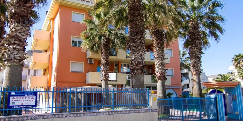 The property is in a beautiful location in San Benedetto Del Tronto.