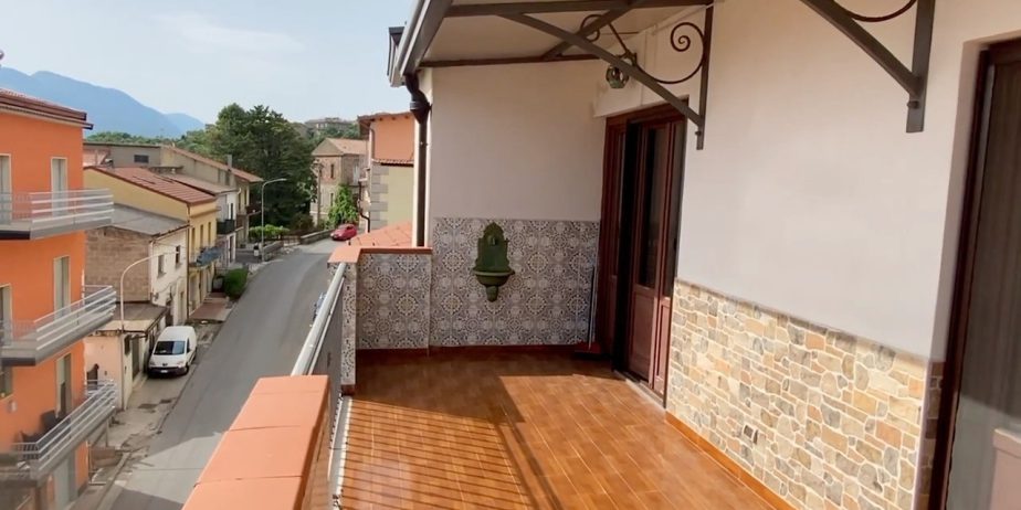 CAMPANIA REGION – HOUSE FOR SALE – Guardia Sanframondi