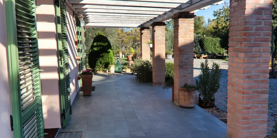 Donoratico,  villa in the Tuscan countryside for sale