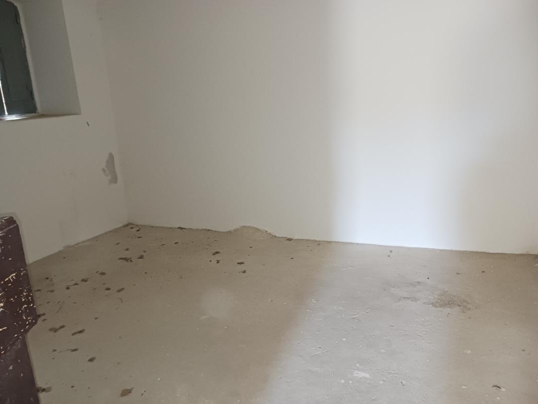Vacation home for sale with plot of land