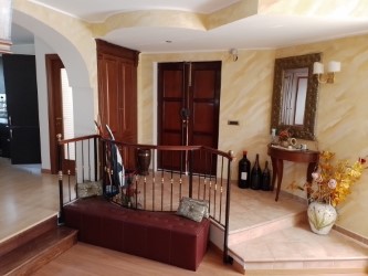 SPACIOUS VILLA (210m2) NEAR THE SEA CALABRIA