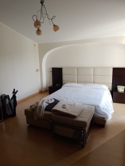 SPACIOUS VILLA (210m2) NEAR THE SEA CALABRIA