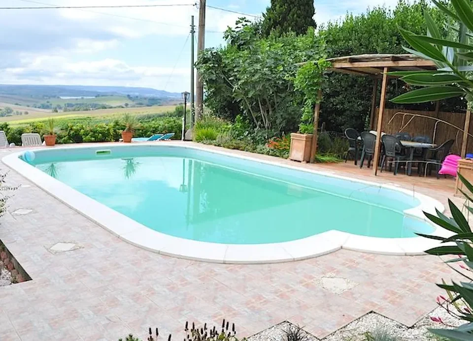 Country house for sale in Castiglione del Lago