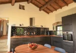 Stone farmhouse in Filattiera for sale