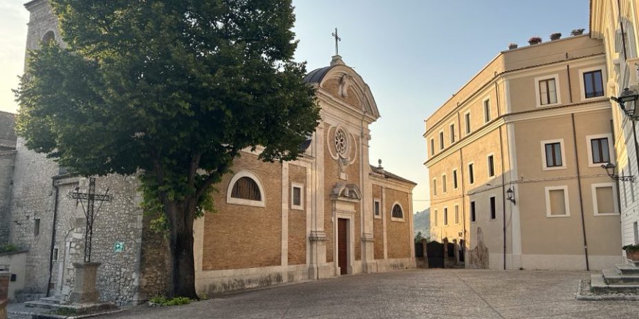 Beautiful historical home in Veroli for sale. Two properties in One. Live in One and Rent the Other. Excellent investment opportunity.