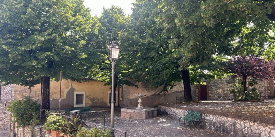 Beautiful historical home in Veroli for sale. Two properties in One. Live in One and Rent the Other. Excellent investment opportunity.