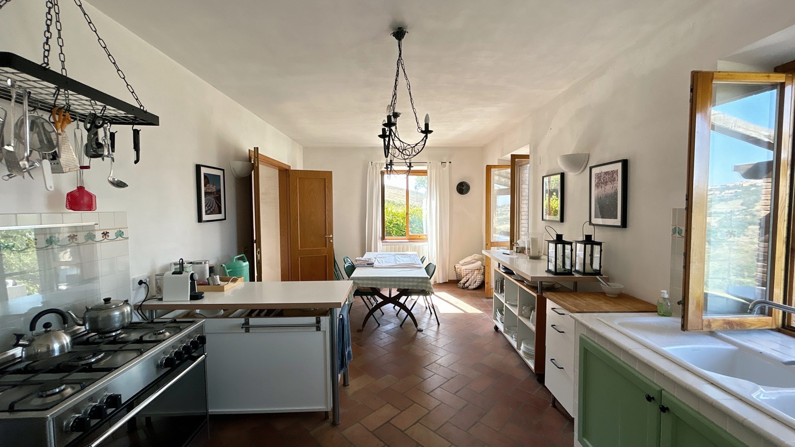 Restored country house with pool in Monte San Martino
