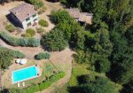 Farmhouse with dependance, land and swimming pool for sale in Amandola, Fermo, Marche