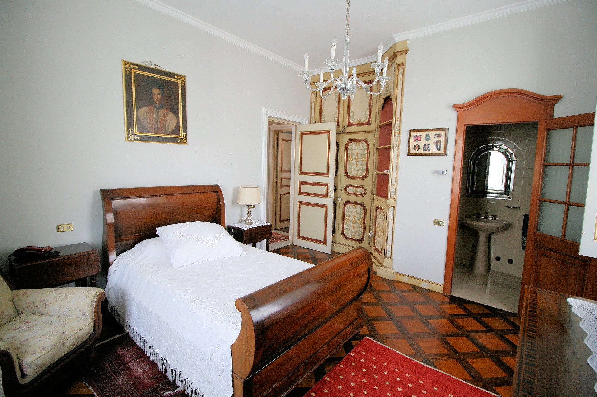 Large real estate complex with Bagni di Lucca park