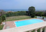 Beautiful villa with sea views, swimming pool, tennis court and 4000 m2 of park land all around in Senigallia, Ancona, Marche , Italia.