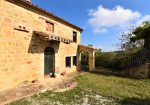 Casale Santa Maria , excellently restored for sale in Gualdo