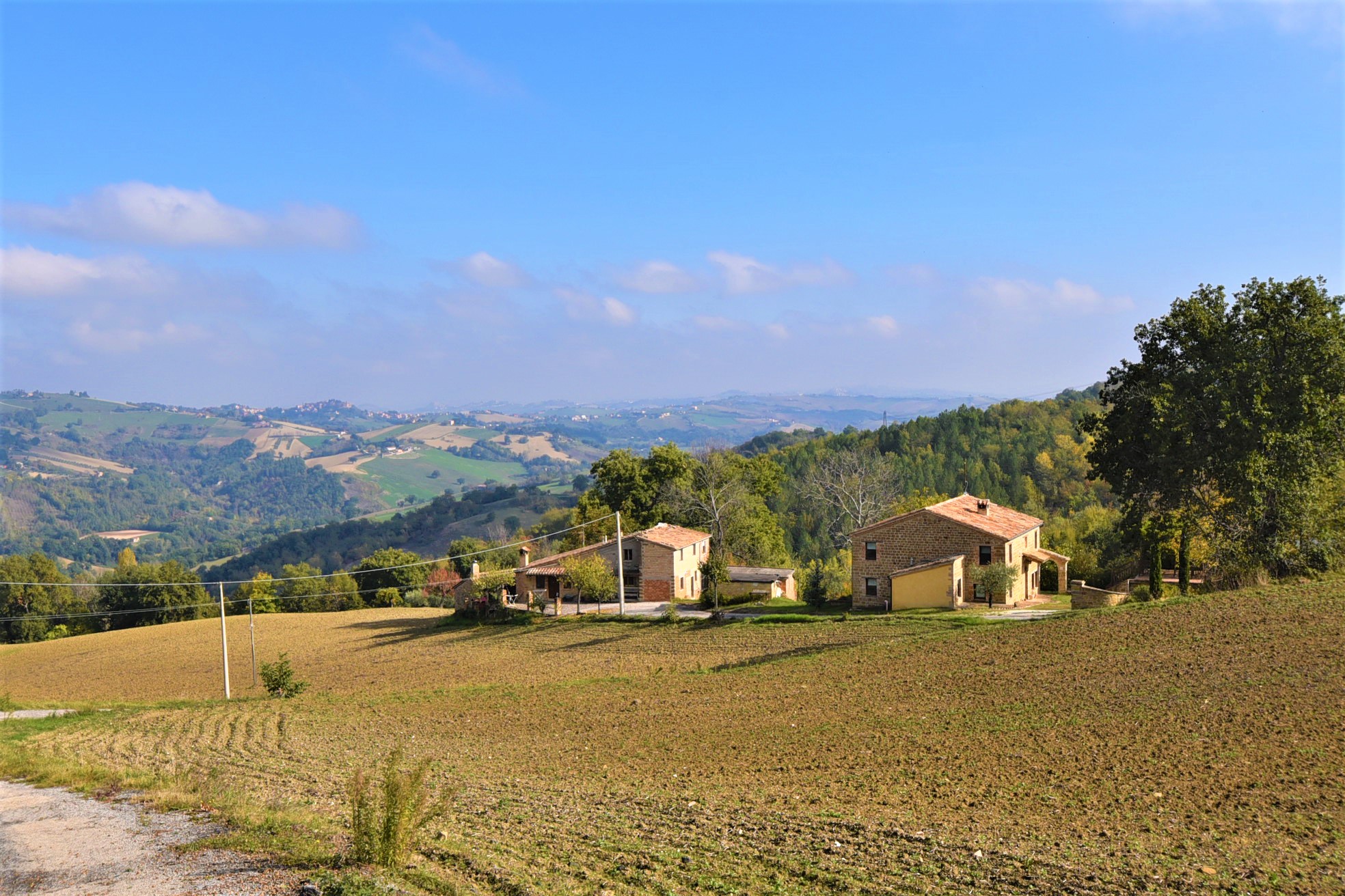Casale Santa Maria , excellently restored for sale in Gualdo