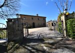 House ” Belvedere” with private land, partly buildable , for sale in Gualdo (Mc) Marche , Italy