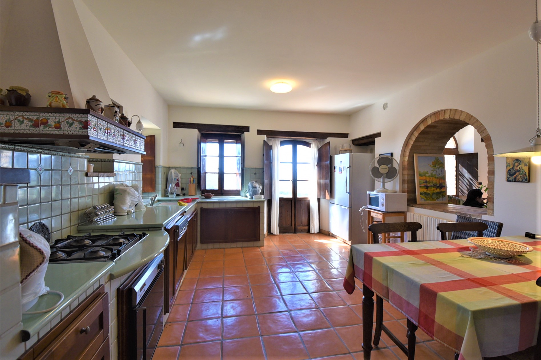 House ” Belvedere” with private land, partly buildable , for sale in Gualdo (Mc) Marche , Italy