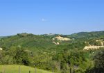 Farmhouse with adjoining land and storage accessory, for sale in Montappone, Fermo, Marche, Italy.