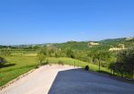 Farmhouse with adjoining land and storage accessory, for sale in Montappone, Fermo, Marche, Italy.