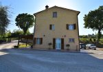 Farmhouse with adjoining land and storage accessory, for sale in Montappone, Fermo, Marche, Italy.