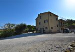 Farmhouse with adjoining land and storage accessory, for sale in Montappone, Fermo, Marche, Italy.