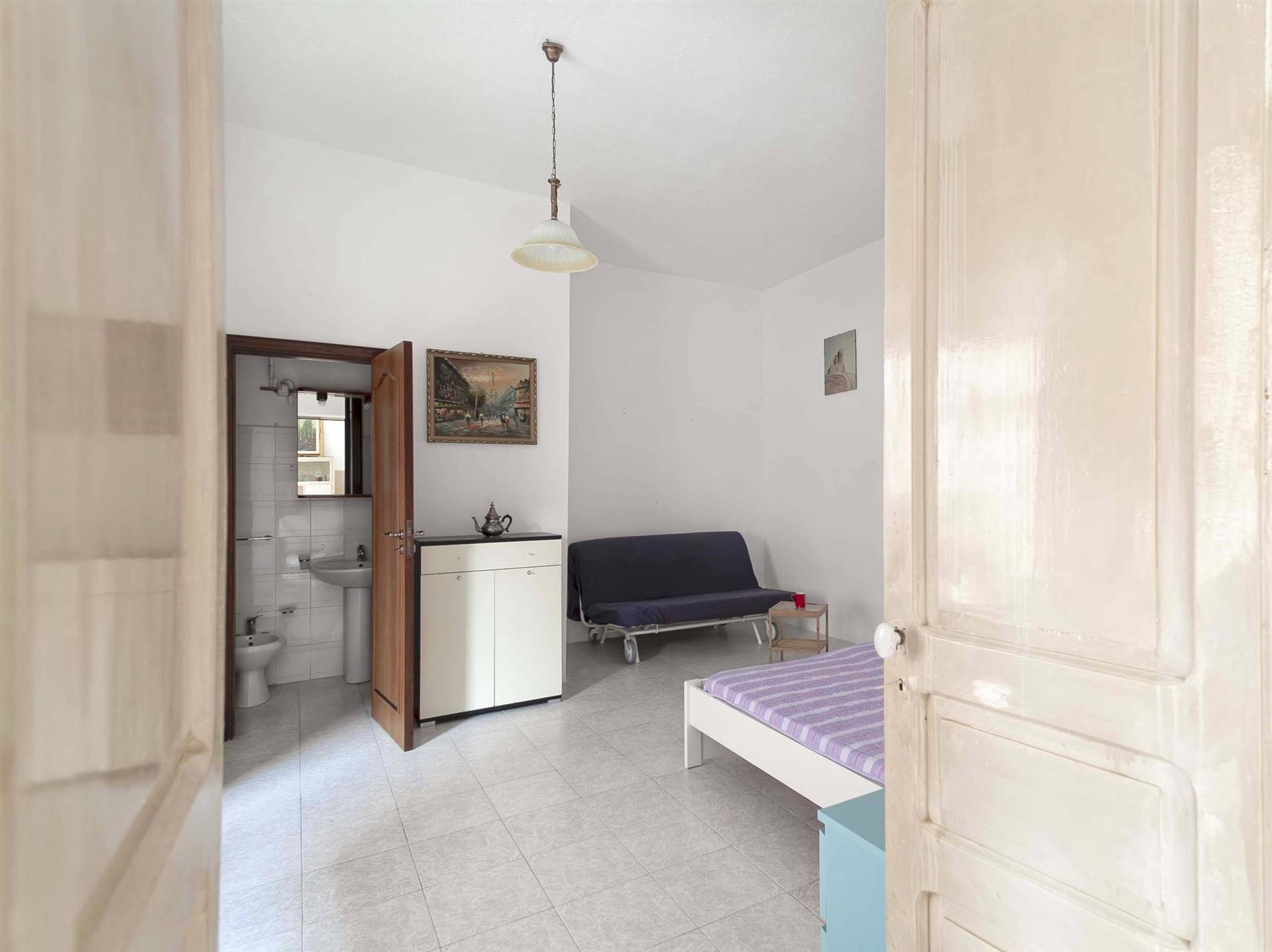 A large one bedroom apartment in old town in Roseto Capo Spulico, Calabria