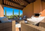 Beautiful tuscan style farmhouse with park and swimming pool in Peccioli