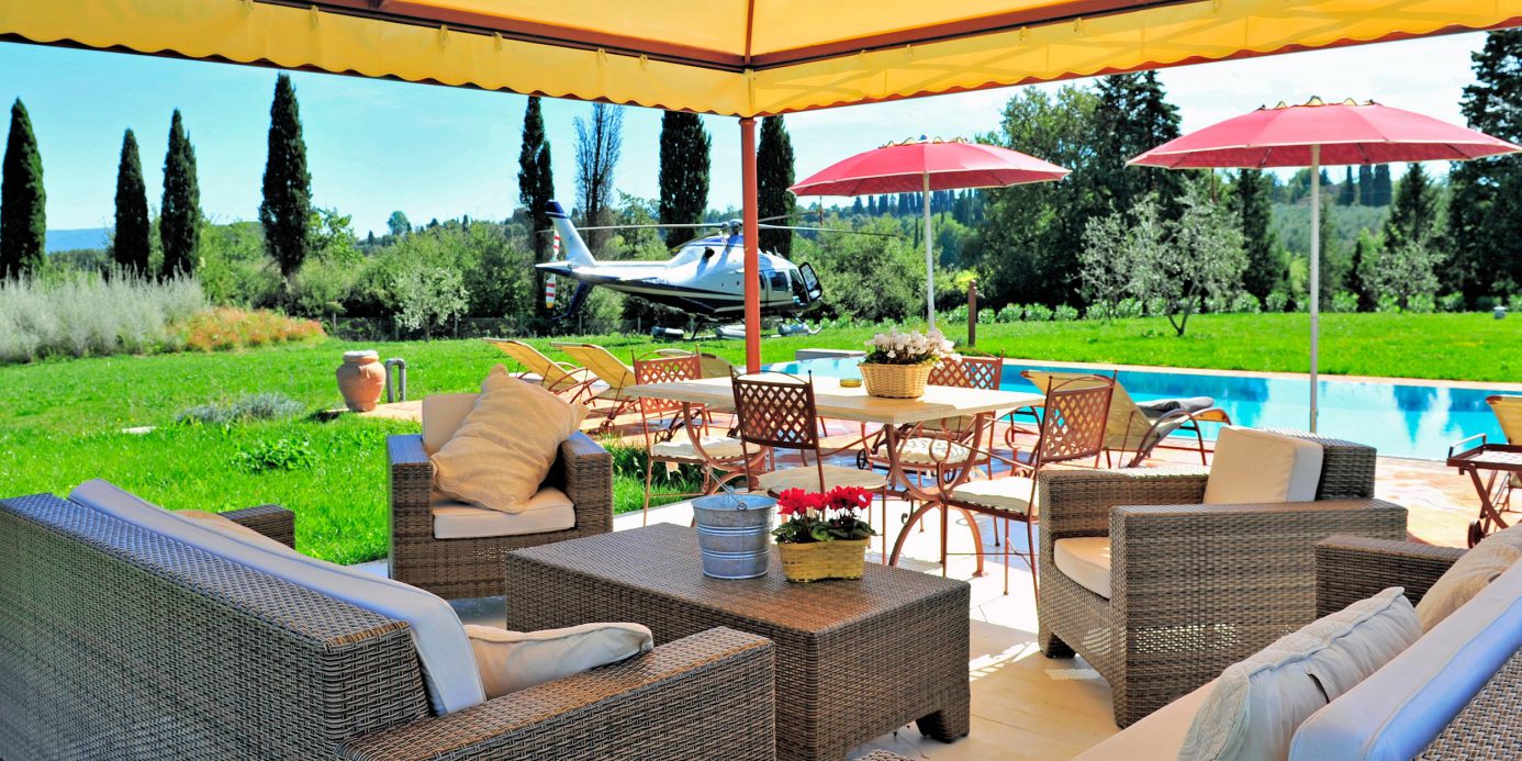 Beautiful tuscan style farmhouse with park and swimming pool in Peccioli