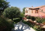 Prestigious villa in a splendid hilly position in Potenza Picena with sea view, olive grove, swimming pool and dependence.