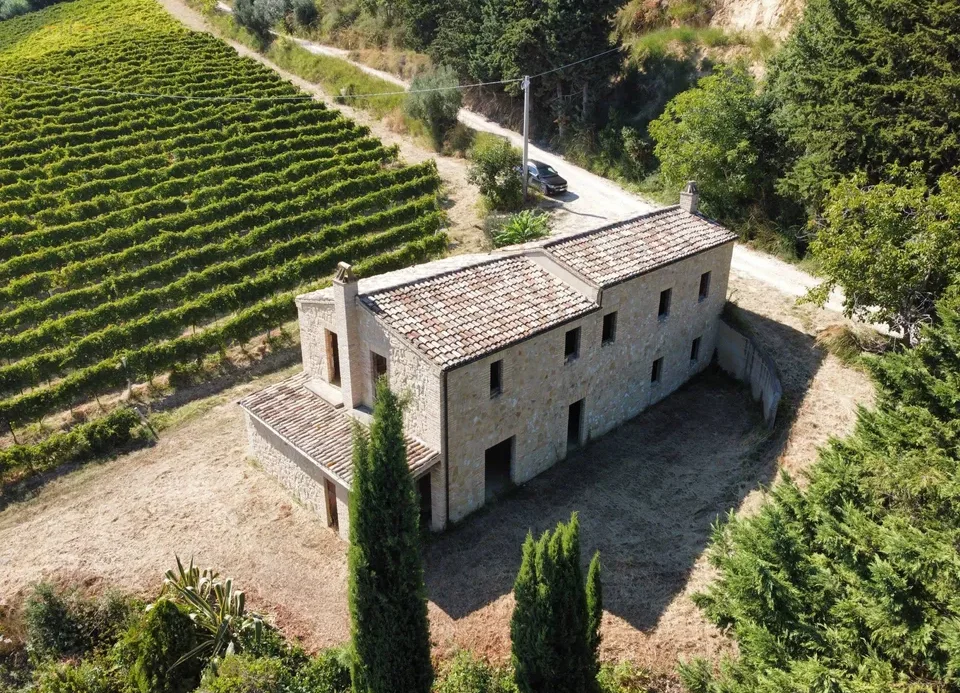 Beautiful farmhouse in Ripatransone, Ascoli Piceno of sale