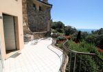 Villa free on four sides with garden and livorno sea view