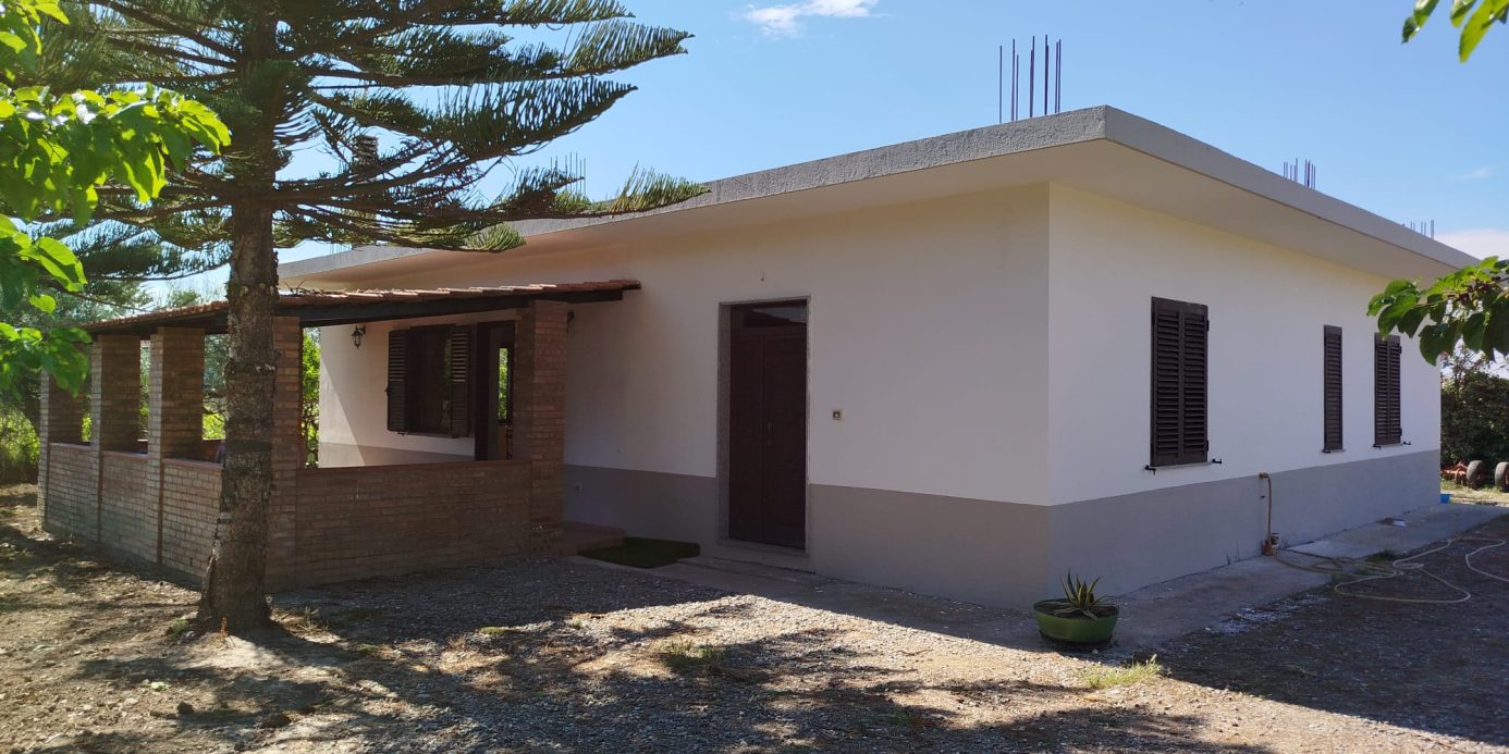 Seaside Country Home 150m2, 2 garages