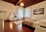 Villa with park and swimming pool Lucca