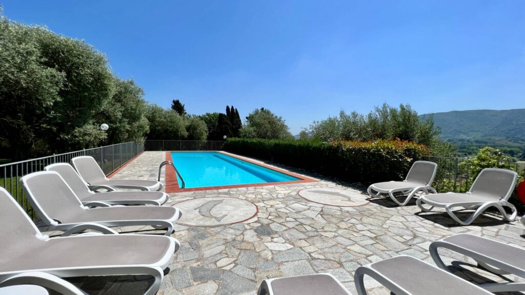 Villa with park and swimming pool Lucca